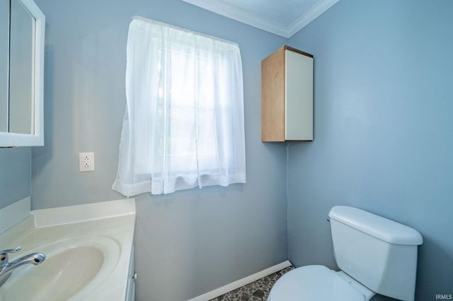 1334 S Onyx Court, New Castle, IN 47362