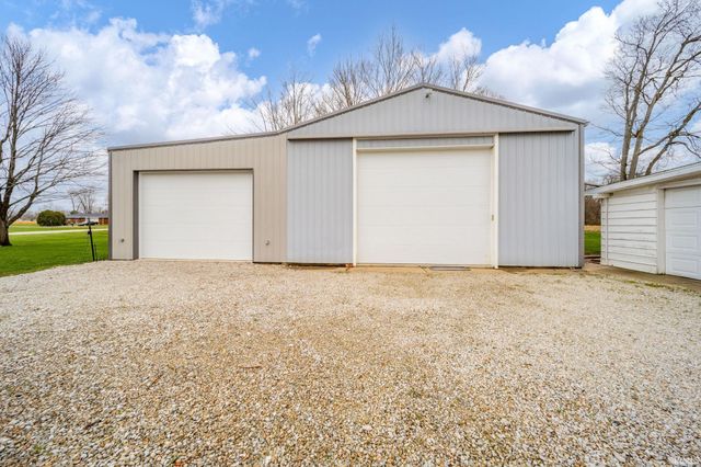 1334 S Onyx Court, New Castle, IN 47362