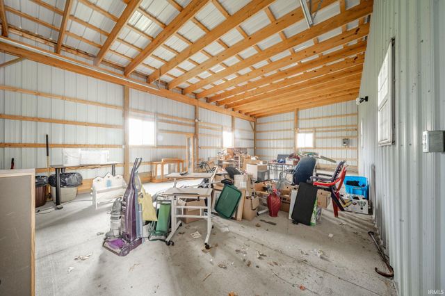 1334 S Onyx Court, New Castle, IN 47362