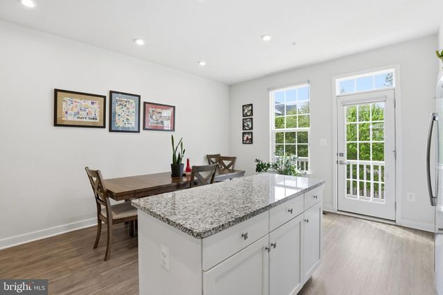 4915 CREST VIEW DR, Hyattsville, MD 20782