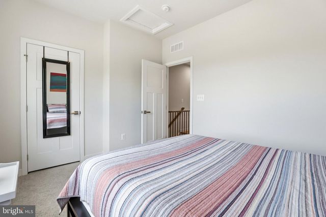 4915 CREST VIEW DR, Hyattsville, MD 20782