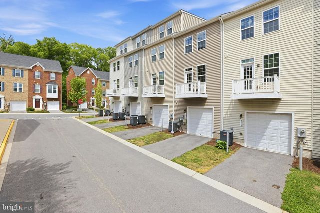 4915 CREST VIEW DR, Hyattsville, MD 20782