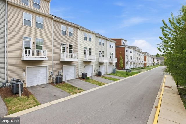 4915 CREST VIEW DR, Hyattsville, MD 20782