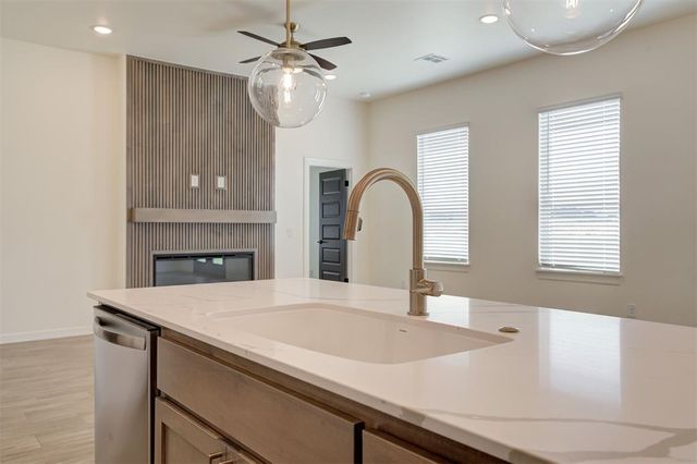 4132 Overlook Pass, Edmond, OK 73025