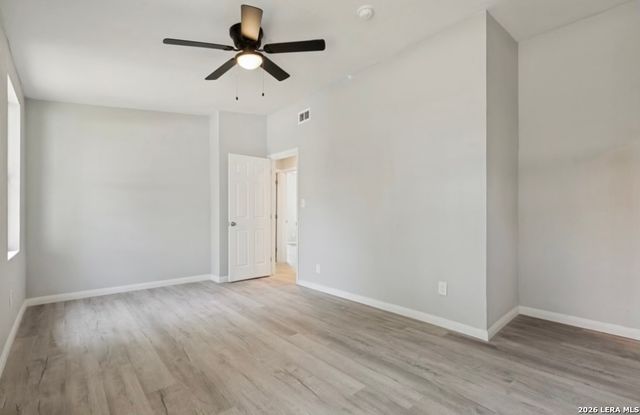 7518 SLEEPY VALLEY DR, San Antonio, TX 78242