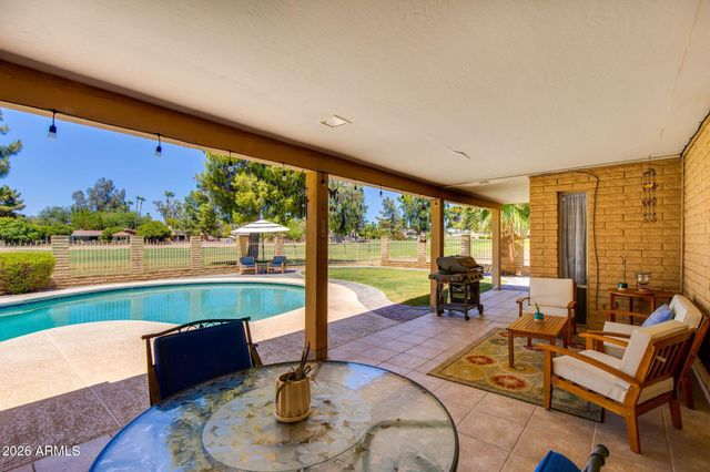 512 W MOON VALLEY Drive, Phoenix, AZ 85023