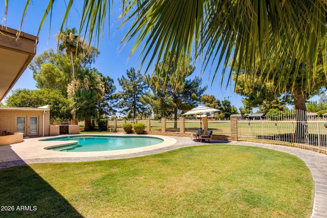 512 W MOON VALLEY Drive, Phoenix, AZ 85023