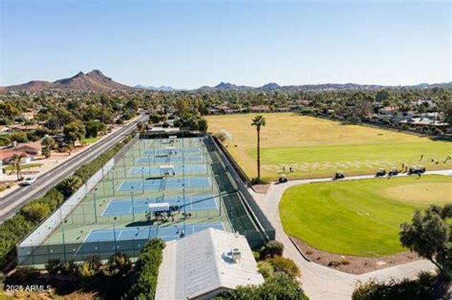 512 W MOON VALLEY Drive, Phoenix, AZ 85023
