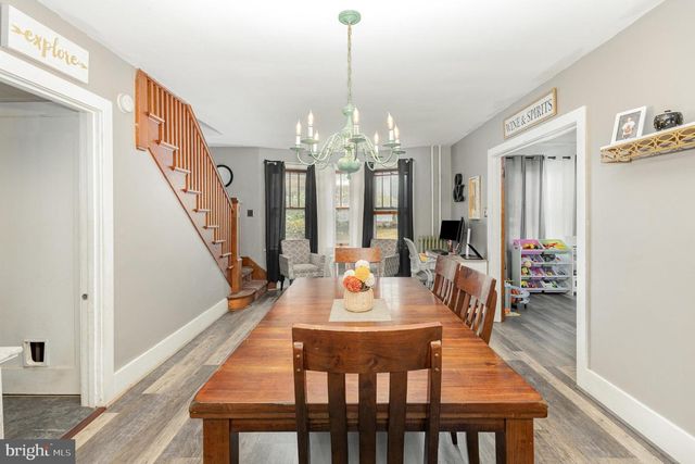 19 E WALNUT ST, Lebanon, PA 17042