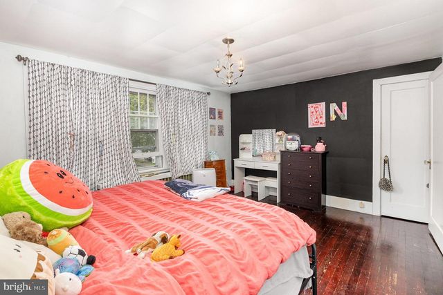 19 E WALNUT ST, Lebanon, PA 17042