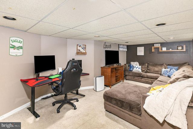 19 E WALNUT ST, Lebanon, PA 17042