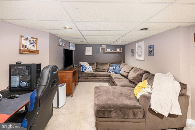 19 E WALNUT ST, Lebanon, PA 17042