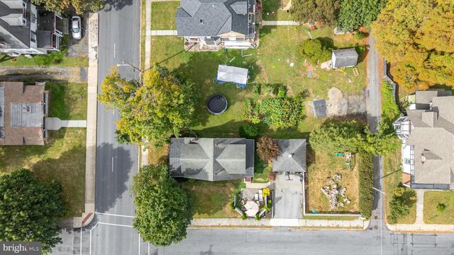 19 E WALNUT ST, Lebanon, PA 17042