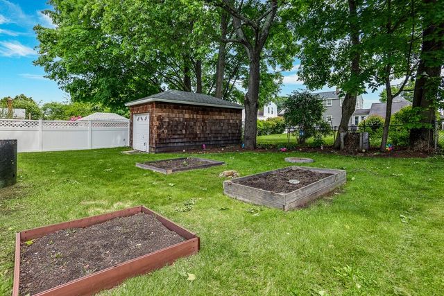 24 Hawthorne Street, Haverhill, MA 01835