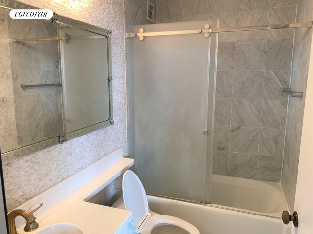 330 E 38th St Apt 42Q, New York City, NY 10016