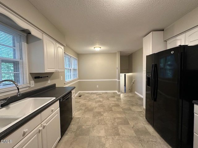 1505 Highland Trail, Cary, NC 27511