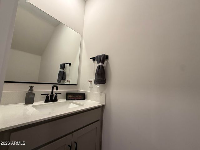 7588 W DARROW Street, Laveen, AZ 85339