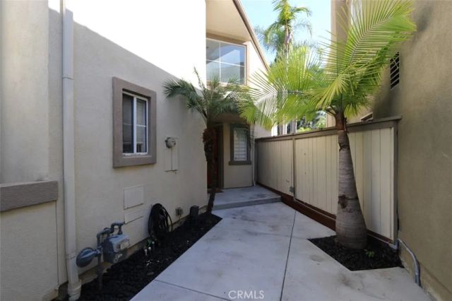 28 Hawaii, Aliso Viejo, CA 92656