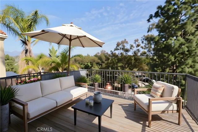 28 Hawaii, Aliso Viejo, CA 92656