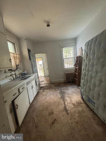 5843 N 6TH ST, Philadelphia, PA 19120
