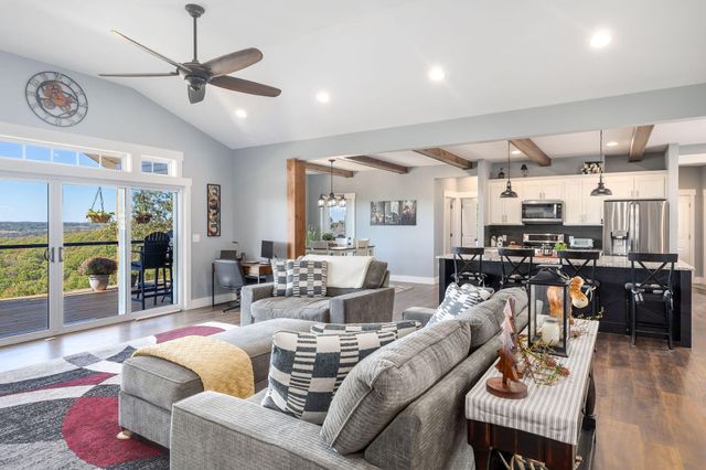 298 Peach Lane, Ridgedale, MO 65739