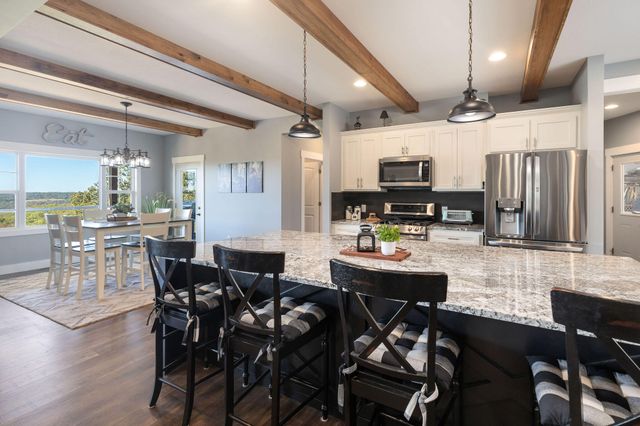 298 Peach Lane, Ridgedale, MO 65739