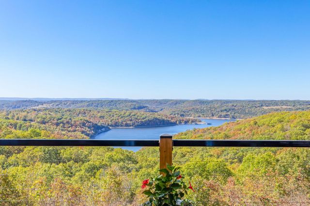 298 Peach Lane, Ridgedale, MO 65739