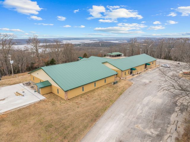 298 Peach Lane, Ridgedale, MO 65739