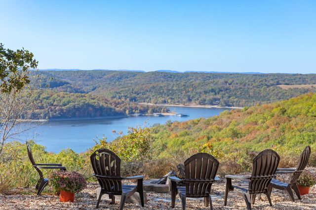 298 Peach Lane, Ridgedale, MO 65739