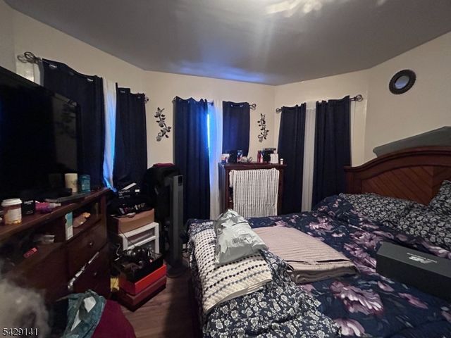 966 E 24Th St, Paterson City, NJ 07513