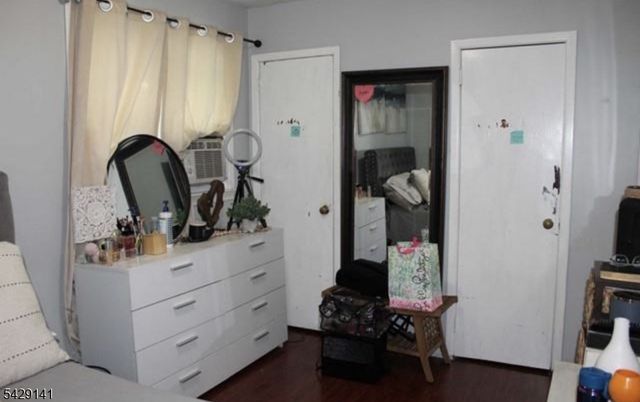 966 E 24Th St, Paterson City, NJ 07513