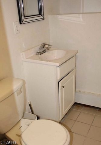 966 E 24Th St, Paterson City, NJ 07513