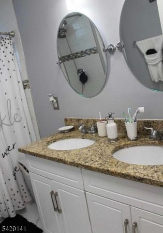 966 E 24Th St, Paterson City, NJ 07513