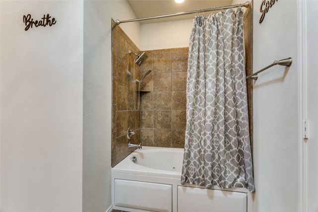 2246 Red Chute Drive, Dallas, TX 75253