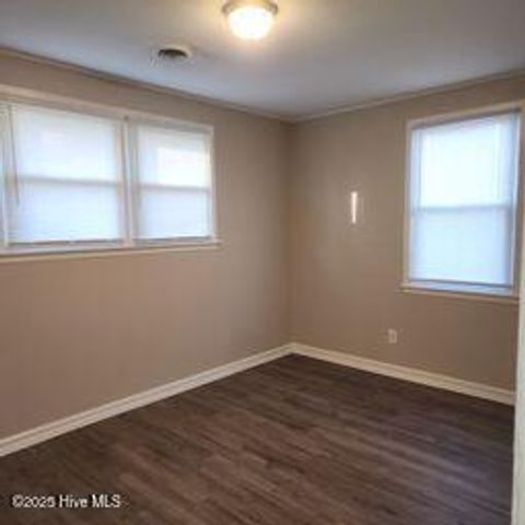 1202 Davis Street, Jacksonville, NC 28540