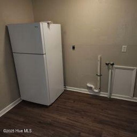 1202 Davis Street, Jacksonville, NC 28540