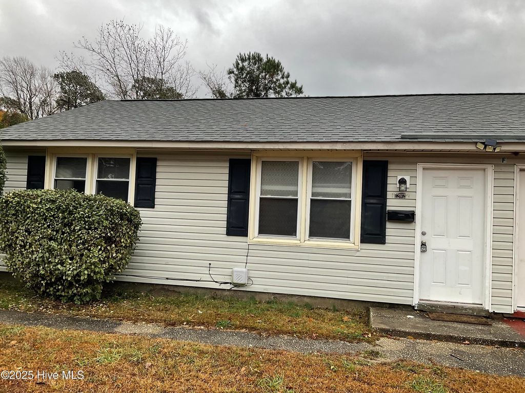1202 Davis Street, Jacksonville, NC 28540