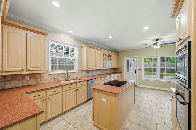 14714 Sandy Creek Drive, Houston, TX 77070