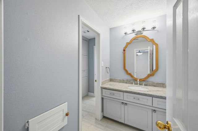 14714 Sandy Creek Drive, Houston, TX 77070