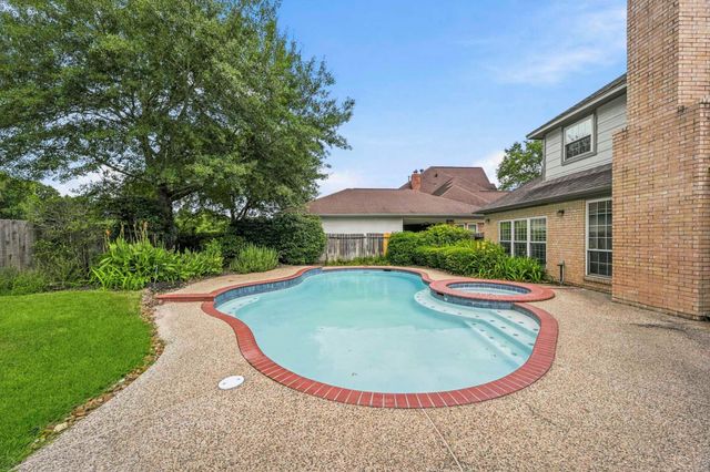 14714 Sandy Creek Drive, Houston, TX 77070