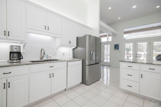 3056 Killarney Dr, Pace, FL 32571