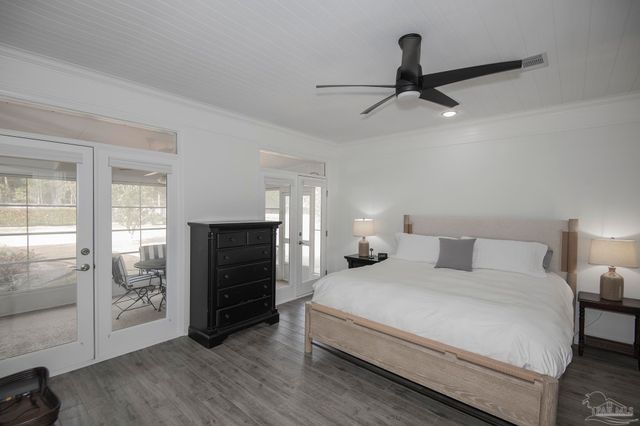 3056 Killarney Dr, Pace, FL 32571