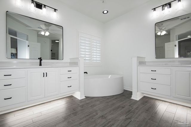 3056 Killarney Dr, Pace, FL 32571