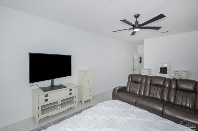 3056 Killarney Dr, Pace, FL 32571