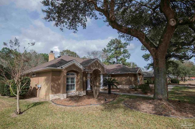 3056 Killarney Dr, Pace, FL 32571