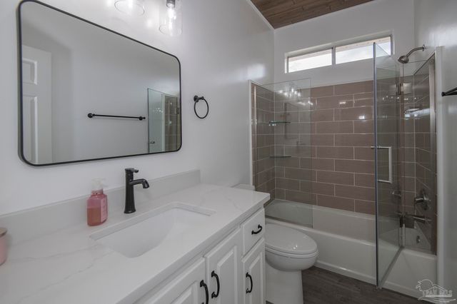 3056 Killarney Dr, Pace, FL 32571