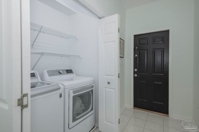 3056 Killarney Dr, Pace, FL 32571