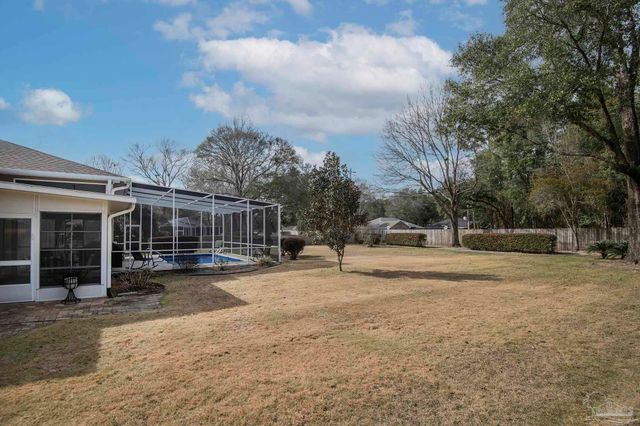 3056 Killarney Dr, Pace, FL 32571