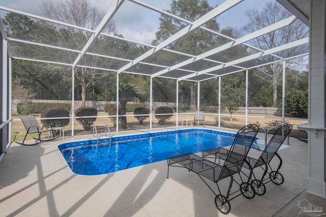 3056 Killarney Dr, Pace, FL 32571