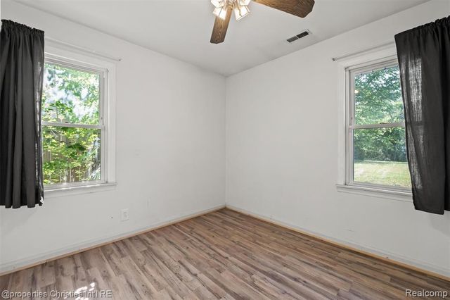 35751 Glen Street, Westland, MI 48186